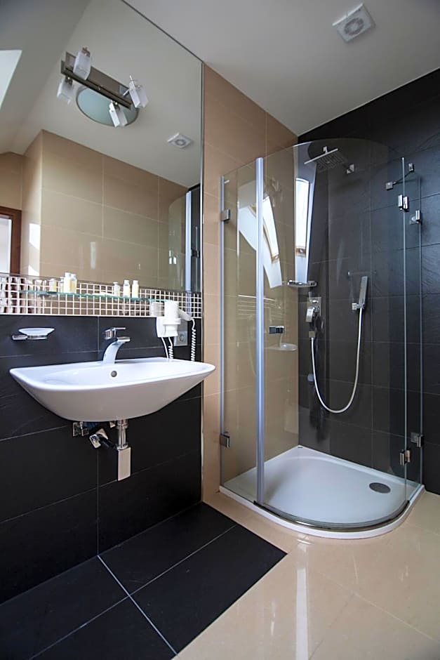 Hotel Krušnohorský Dvůr