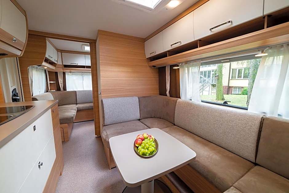 Velo Camp nad jeziorem Dadaj