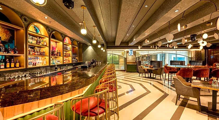 Express Inn The Business Luxury Hotel