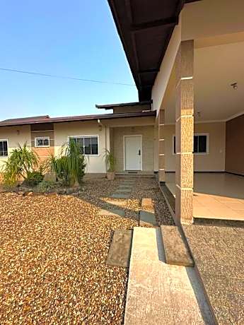 A Casa Dourada Encantada