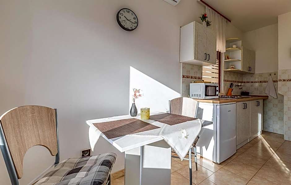 Gorgeous Apartment In Medulin With Wifi