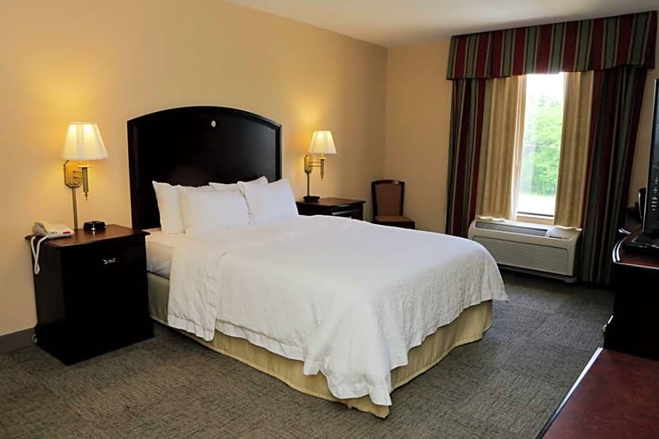 Hampton Inn Clinton