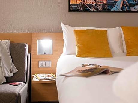 Deluxe Double Room - Garden Side