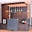 Jardy Hotel & Suites