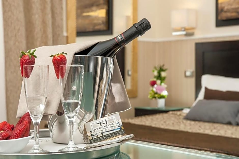 Yes Hotel