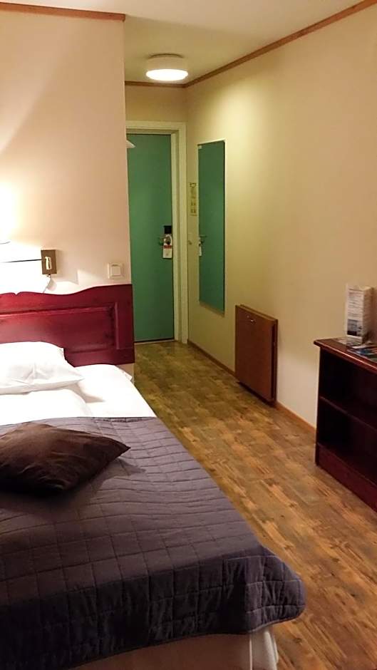 Zdjęcie 1 z 3 — Single Room