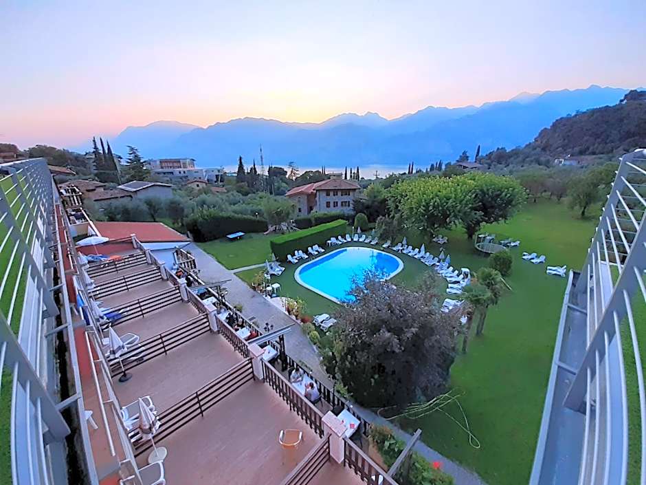 Park Hotel Val Di Monte ***S