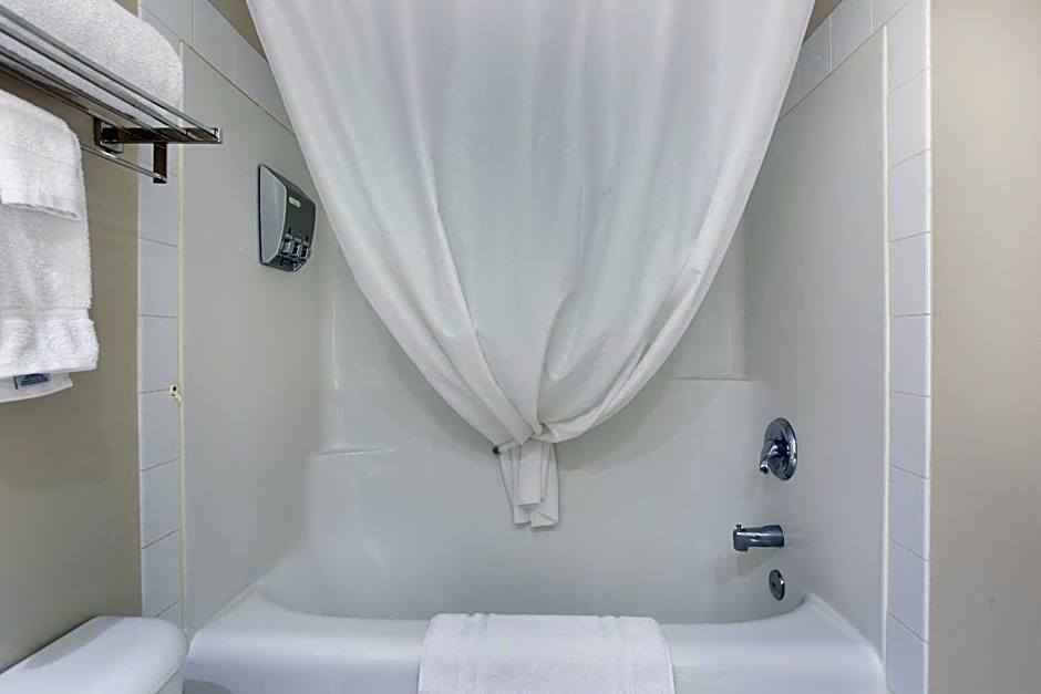 Lakeview Inns & Suites - Okotoks