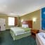 Days Inn & Suites by Wyndham Big Spring