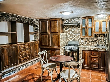 Apartment (2 Adults)