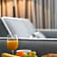 Residence by Vestibul Palace