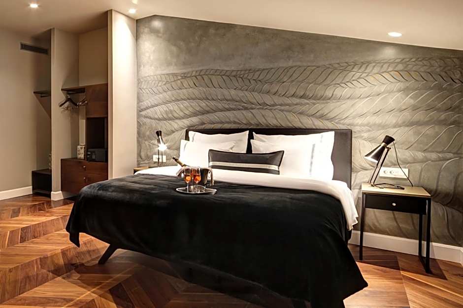 39 Kalamış Marina Hotel & Restaurant