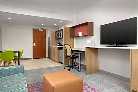 One-Bedroom King Suite