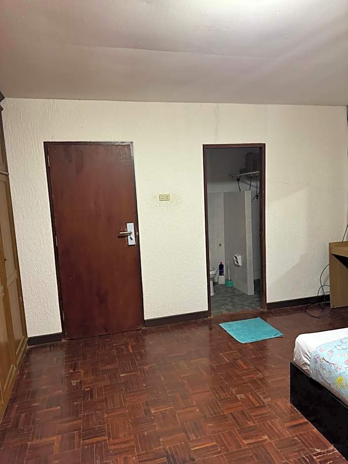 Dikachaya Hostel