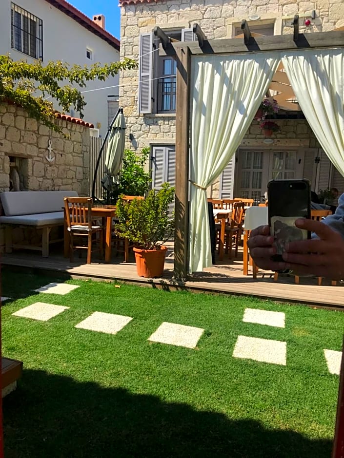 Çona Butik Otel