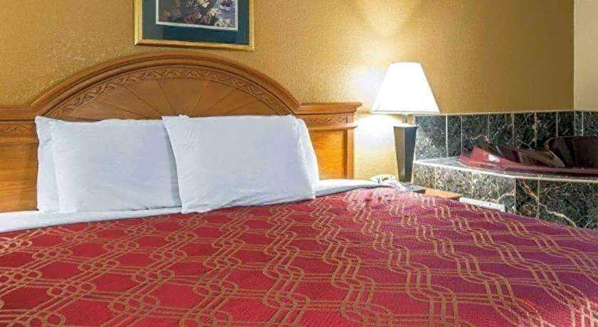 Econo Lodge Dalton West