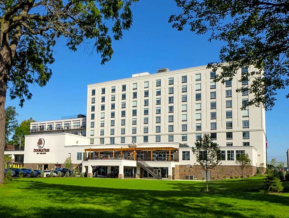 DoubleTree by Hilton Niagara Falls
