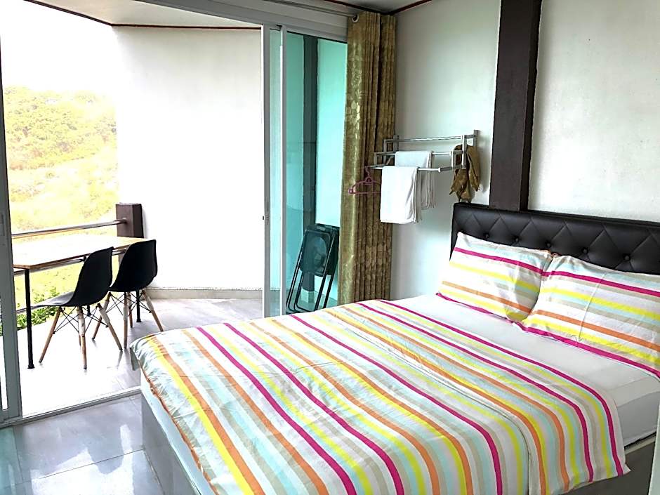 Yellow House Koh Sichang