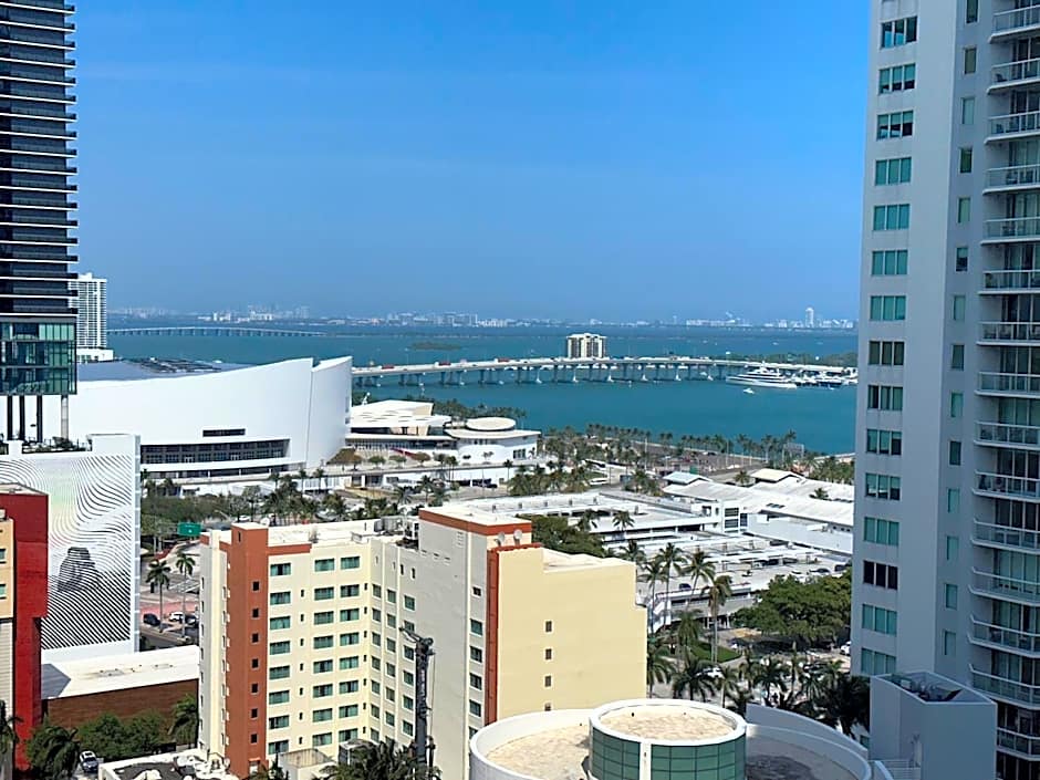 Comfortable Studio with King Bed and Queen Sofa-bed