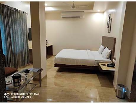 HOTEL DWARKA (Nagpur)