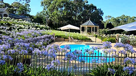 Brice Hill Country Lodge