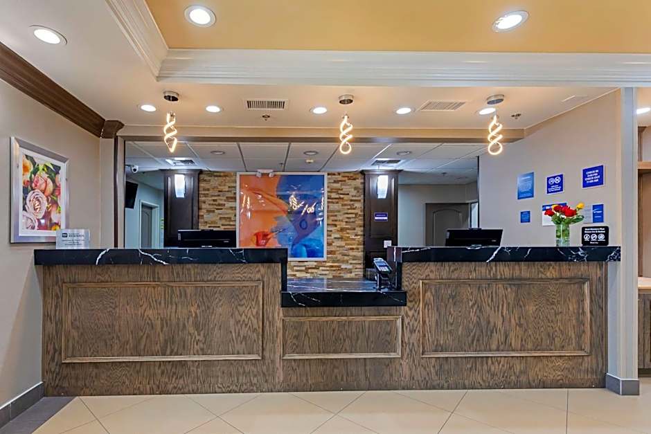 Best Western Plus Wasco Inn & Suites