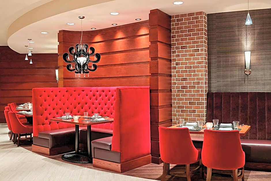 Sheraton Cavalier Calgary Hotel