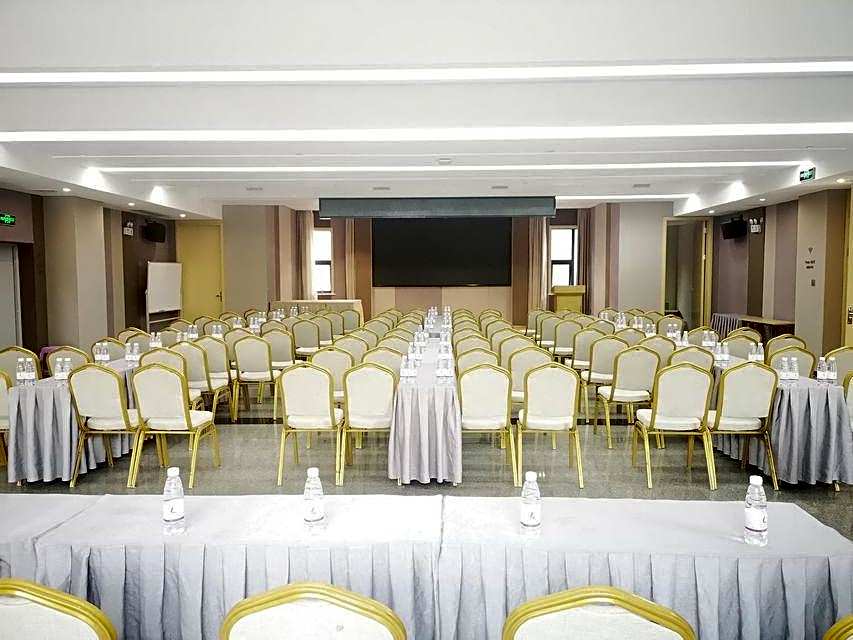 Lavande Hotels· Jingzhou Jianli