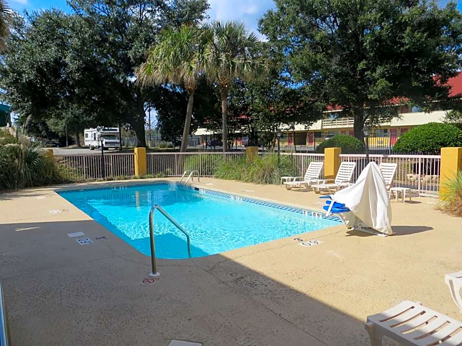 Fairview Inn & Suites Mobile