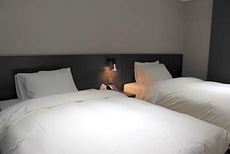 Family Twin Room