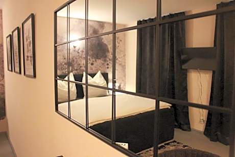 BLACK&WHITE - Double Room