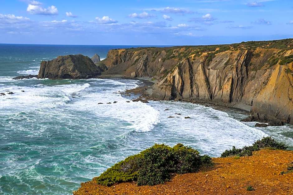 HI Arrifana Destination Hostel