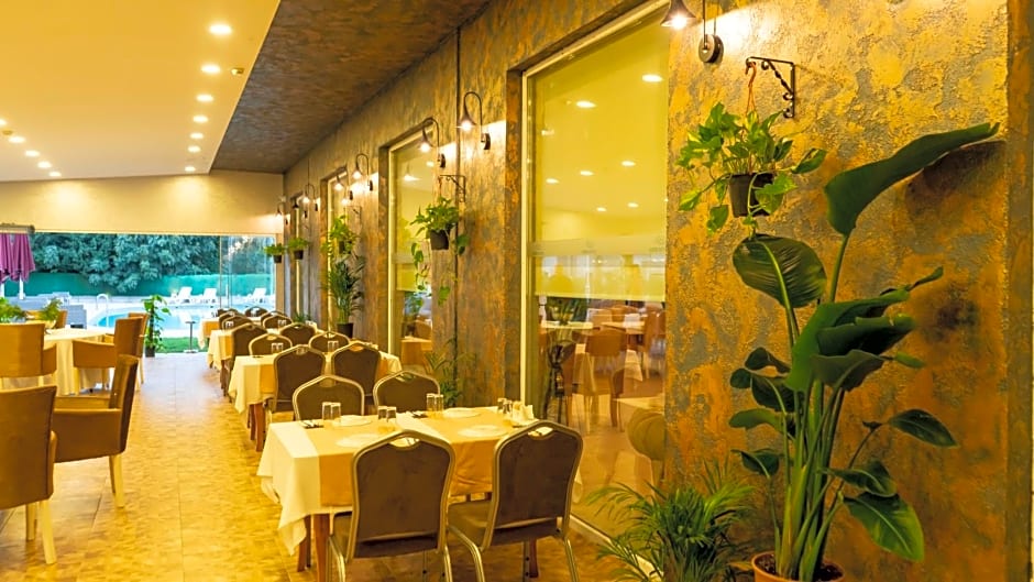 MOX Hotel Wellness & Spa