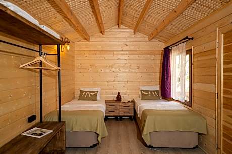 One-Bedroom Bungalow