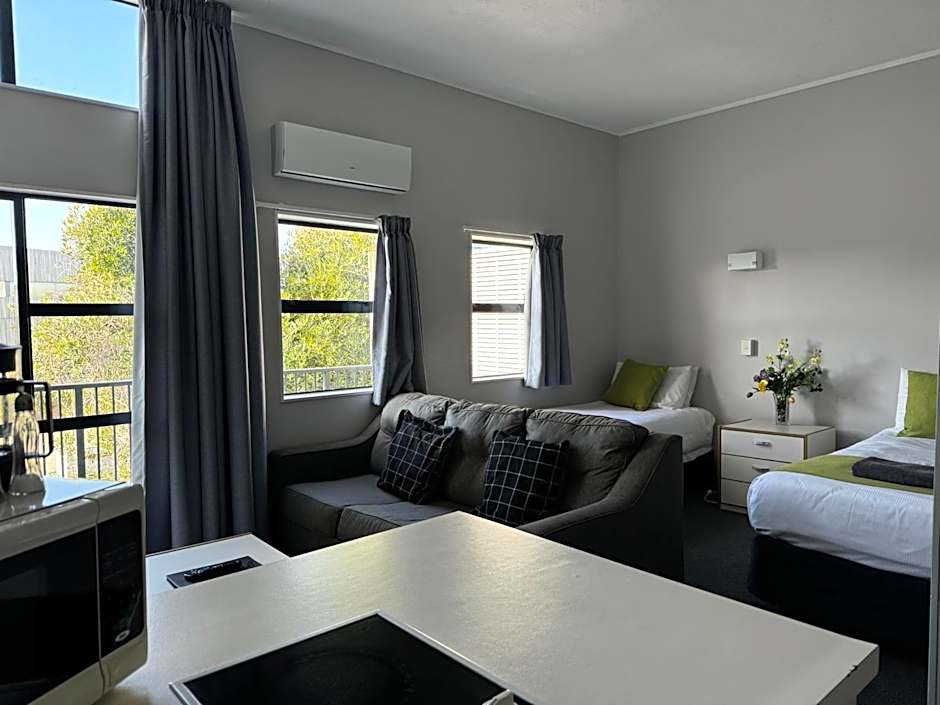 Wrights by the Sea Motel