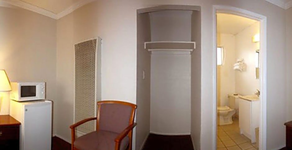 Sunset Inn and Suites West Sacramento