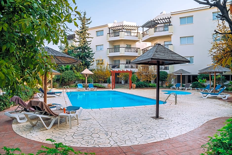 Artemis Cynthia Complex