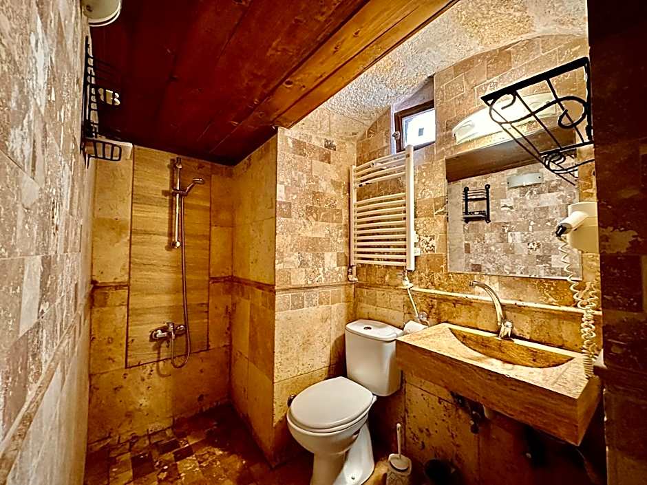 Harkasos Cave Hotel