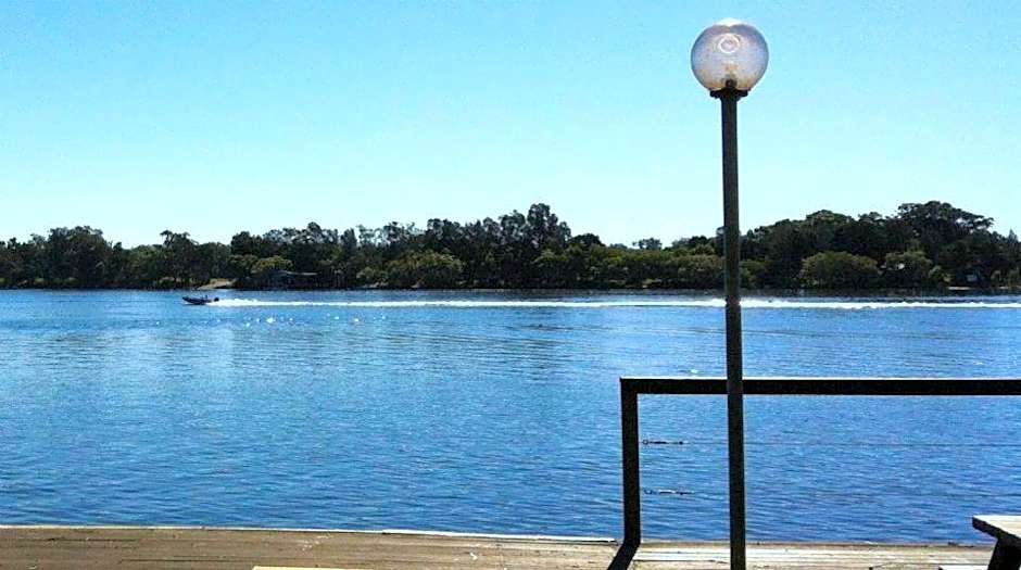 Edgewater Holiday Park