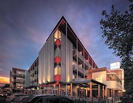 Punthill Essendon Grand Hotel