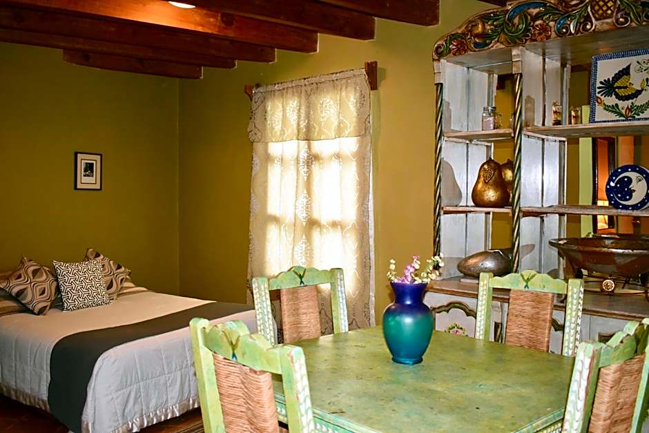 Hotel Ana Catalina and Suites