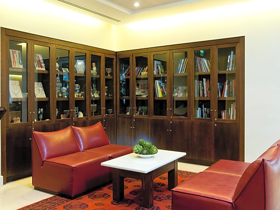 Prima Royale Hotel