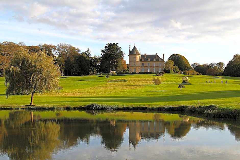 Photo 1 of 50 of Château de Boisgelin - Hôtel & Restaurant Mathieu Kergourlay