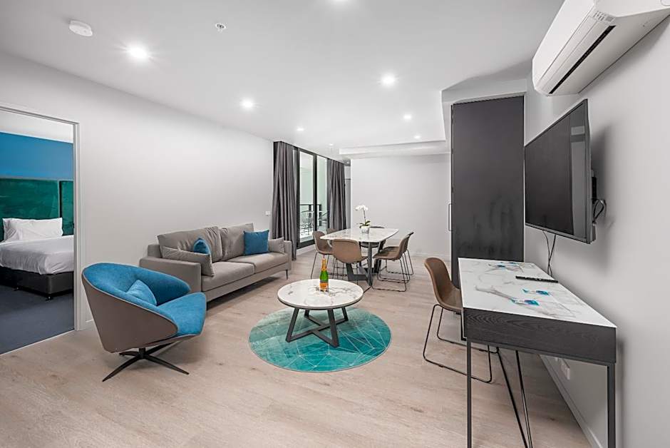 Oros Hotel and Apartments