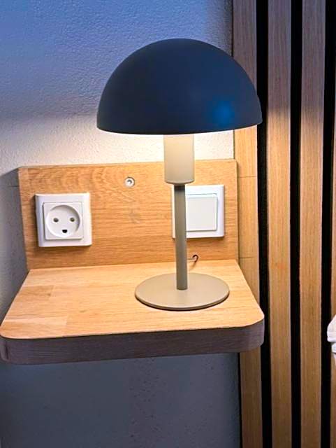 Folsted - Værelse 204 med eget badeværelse og fri parkering