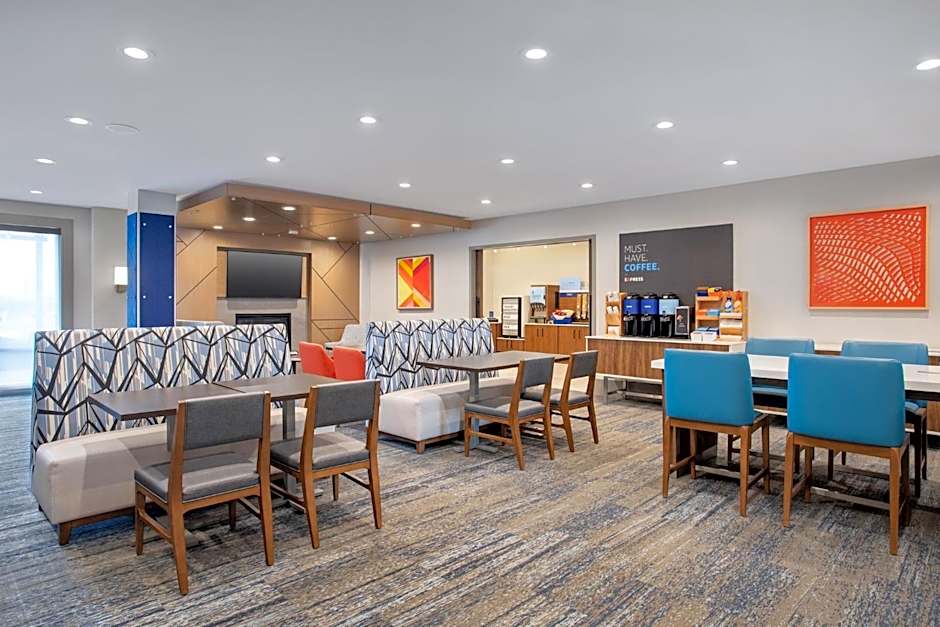 Holiday Inn Express Hotel & Suites Terre Haute By IHG