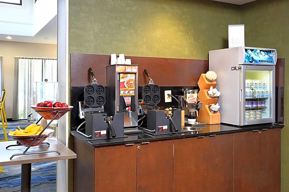 Fairfield Inn & Suites by Marriott Charlottesville North