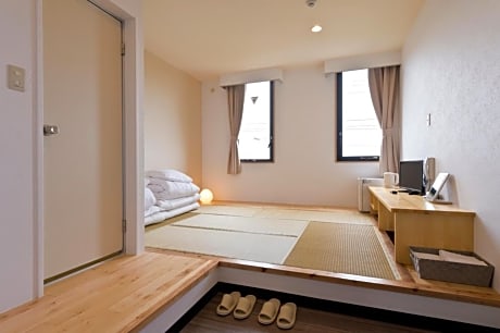Japanese-Style Triple Room