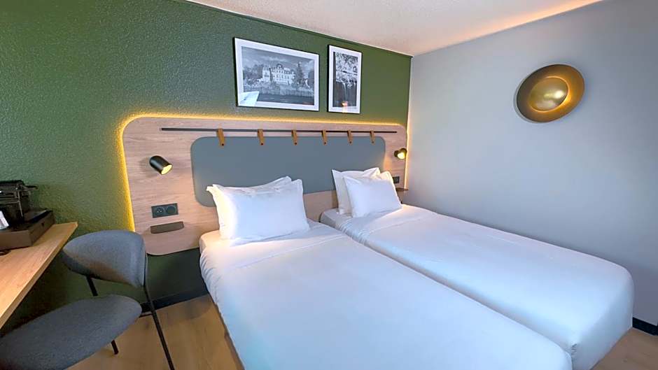 Campanile Epinay Sur Orge Hotel