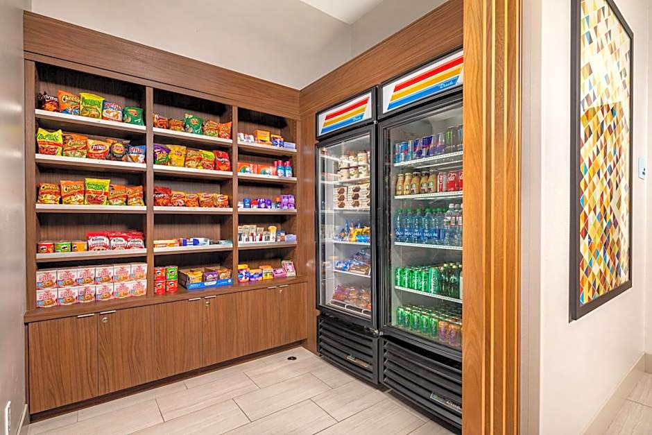 Holiday Inn Express and Suites Chatsworth By IHG